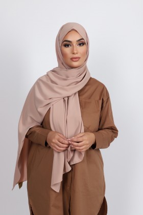 Modest modèle hijab marron